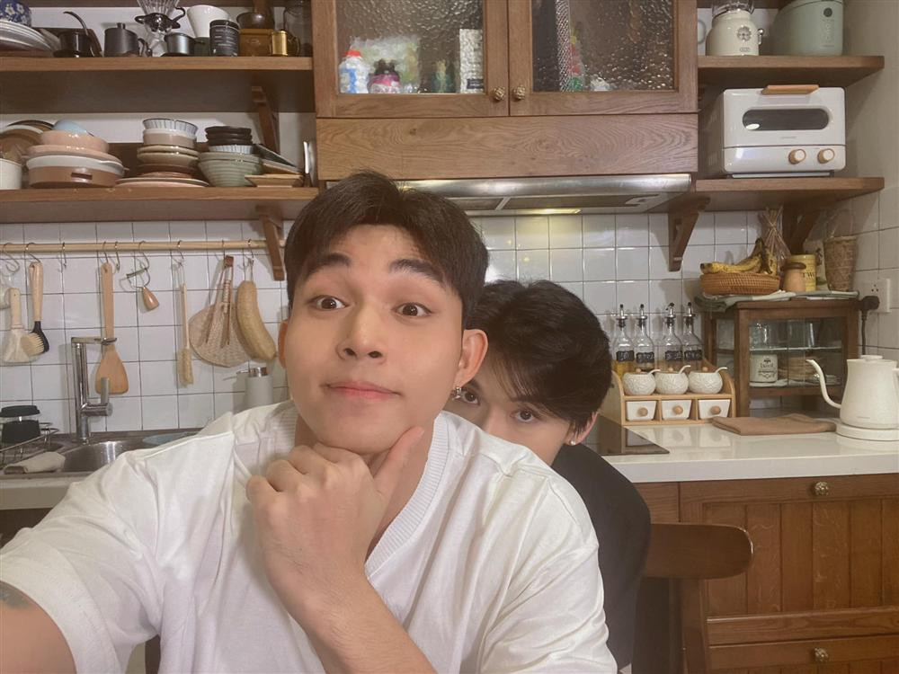 BB Tran 'danh ghen long lon' khi trai tre xuat hien tai nha Jun Pham