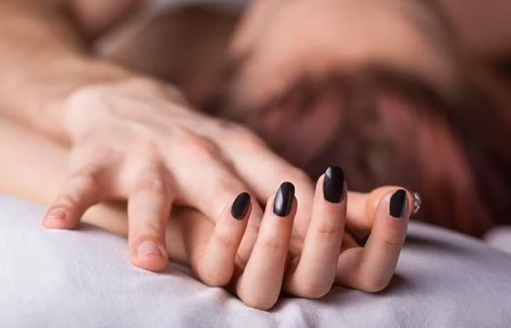 Toi quyet dinh phan boi vo vi nguoi tinh qua dang thuong