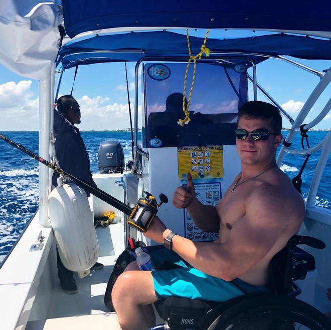 Trong thời gian rảnh rỗi, Cawthorn thích săn bắn, nấu ăn, du lịch, tập thể dục, chụp ảnh, quay phim và nghiên cứu lịch sử. Anh cũng thích đi lễ nhà thờ ở quê nhà Hendersonville.