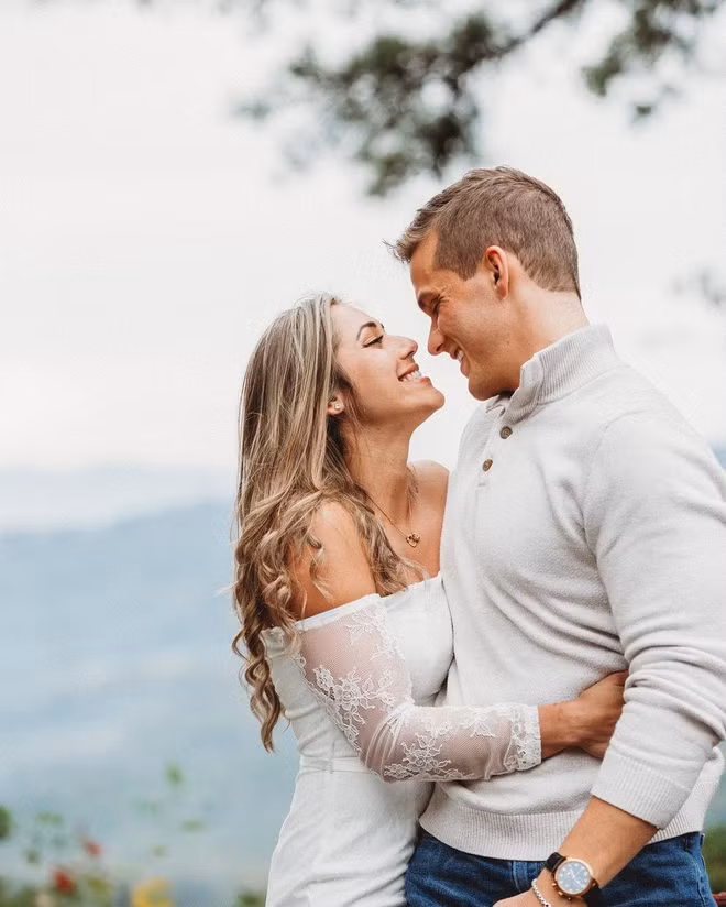 Cawthorn chia sẻ đám cưới của anh sẽ vào được tổ chức vào năm sau, đúng ngày xảy ra tai nạn nhiều năm trước. “Đó là ý tưởng của Cristina. Tôi mong đợi sẽ nhớ về ngày hôm đó với sự trìu mến thay vì buồn bã. Tôi là người đàn ông may mắn”.