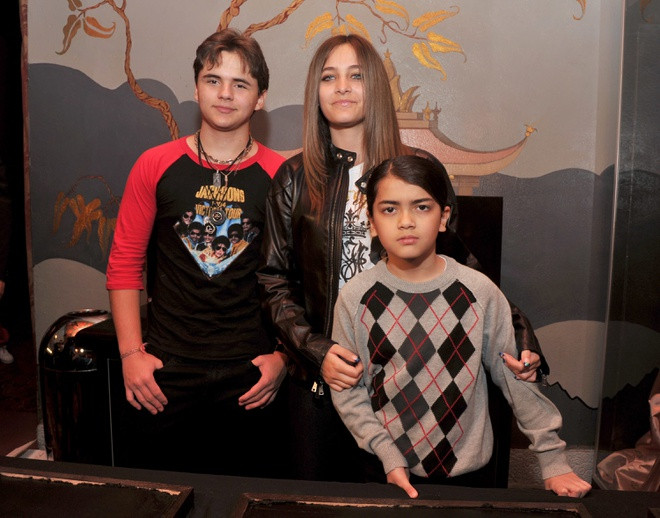 Con trai Michael Jackson o an sau khi bo mat-Hinh-5