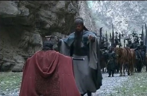 Quan Vu tha chet cho Tao Thao, 1 mui ten trung 4 dich cua Gia Cat Luong