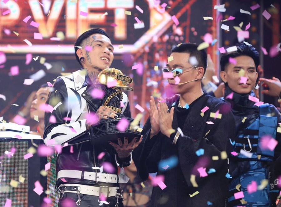 Rap Việt kết thúc với chiến thắng đầy thuyết phục của Dế Choắt. Kết quả này có đôi chút bất ngờ nhưng hoàn toàn có thể lý giải được vì cả Dế Choắt lẫn GDucky đều là những "quái vật" của cuộc thi và học trò Wowy cũng có nhiều yếu tố khác để vươn đến thành công như hiện tại. Vòng chung kết Rap Việt cũng đã ghi nhận sự bùng nổ khi lập kỷ lục với hơn 1 triệu lượt xem trực tuyến. Từ những vòng đầu, chúng ta đã chứng kiến sự bùng nổ của các gương mặt như Gducky, Dế Choắt, MCK, Tlinh, Tage, Yuno Bigboi, 16typh...Và dù ngôi vị quán quân chỉ có một, thế nhưng không thể phủ nhận, các thí sinh khác cũng nhận được nhiều sự chú ý cũng như được mời tham dự nhiều show diễn. Nhất là sự tham dự của các thí sinh Rap Việt trên nhiều sân khấu của các nhãn hàng lớn đã chứng minh sức hút của chương trình.