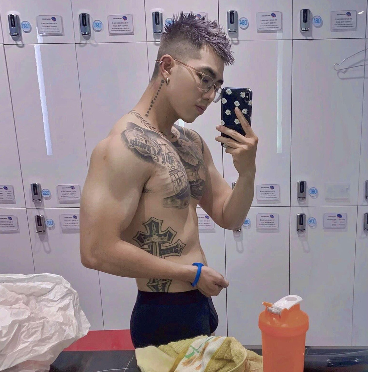 Chang trai o TP.HCM thay doi nho kien tri tap gym nhieu nam-Hinh-3