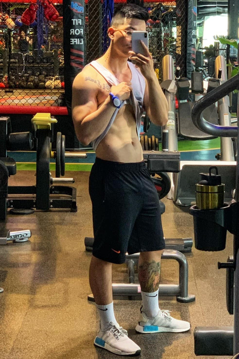 Chang trai o TP.HCM thay doi nho kien tri tap gym nhieu nam-Hinh-5