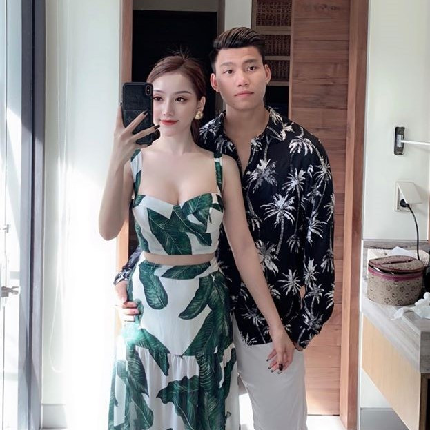 Tien Linh, Van Lam va cac cau thu co tinh yeu chi em-Hinh-8