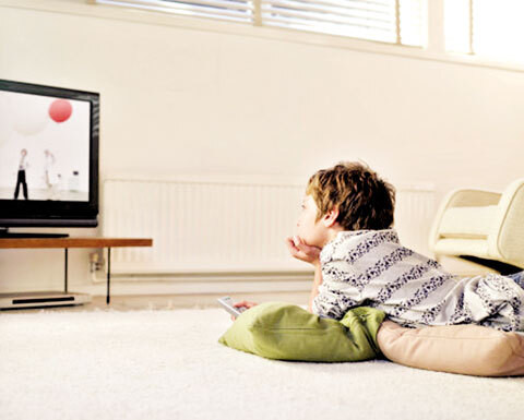 Thoi quen hang ngay 'huy hoai' doi mat ma ban it de y-Hinh-2