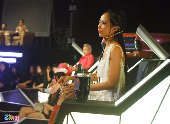 Lan dau Suboi tiet lo ban trai cu tung bao hanh co