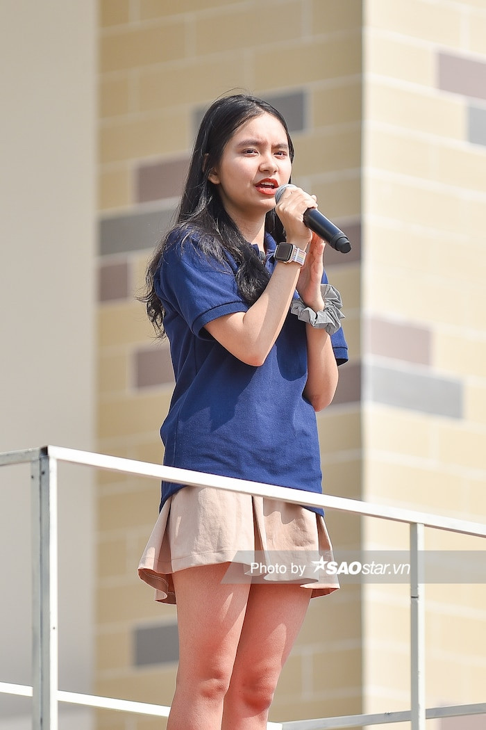 Cô bé lớp 10 bị cô lập, hát cực hay được Hồ Hoài Anh tặng '1 chọn' ảnh 16