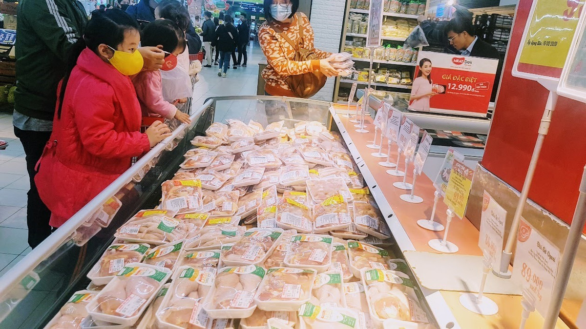 Mua 11.000 dong, thit ga cong nghiep ban voi gia 60.000 dong/kg-Hinh-2