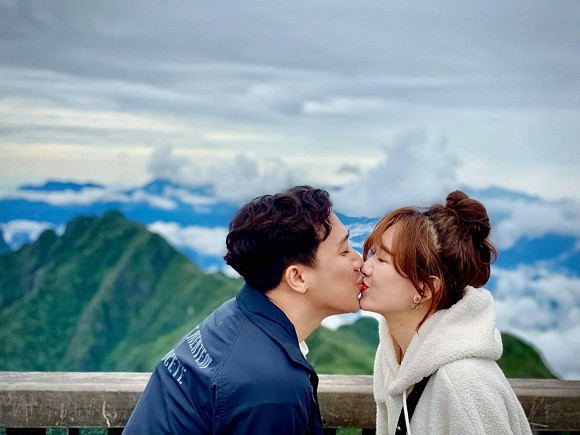 Tran Thanh mai me hon Hari Won khi di cung hoi ban than-Hinh-3