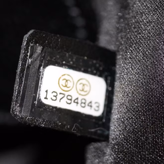 Nhung dau hieu phan biet tui hang hieu va do fake-Hinh-6