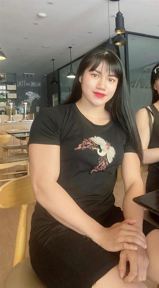 Co gai co guong mat baby, co bap cuon cuon gio ra sao?-Hinh-7