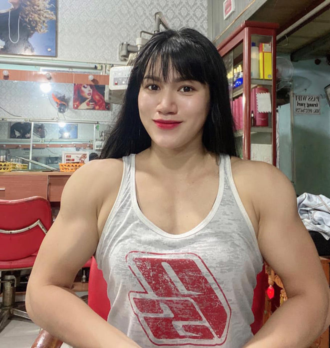 Co gai co guong mat baby, co bap cuon cuon gio ra sao?-Hinh-2