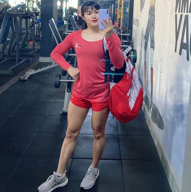 Co gai co guong mat baby, co bap cuon cuon gio ra sao?-Hinh-4