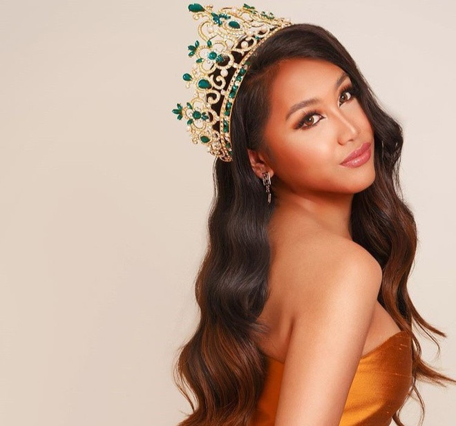  Arielle Keil là người đẹp đăng quang cuộc thi Miss Intercontinental New Zealand 2020. Cô gái 26 tuổi đã làm nên lịch sử khi là người chuyển giới đầu tiên chiến thắng tại đấu trường này. Vẻ đẹp ngọt ngào cùng tài năng của Arielle đã chiếm được cảm tình lớn từ khán giả và ban giám khảo.
