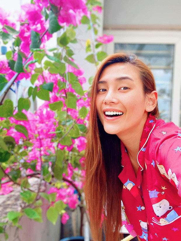 Vo Hoang Yen tu cosplay minh cach day 12 nam khien fan cuoi ngat-Hinh-2