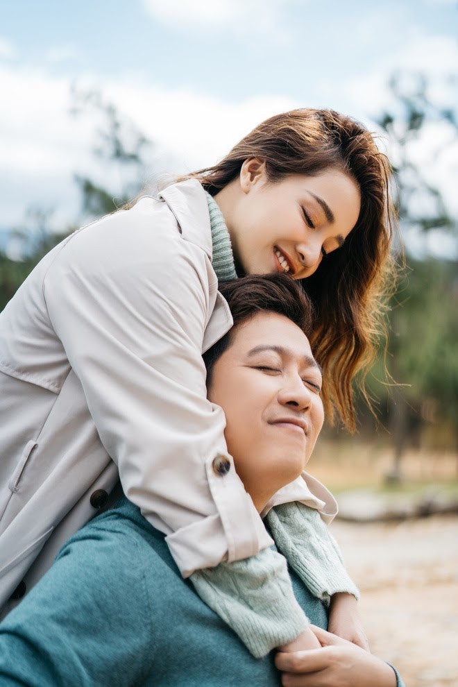 Nhã Phương ngỡ ngàng khi bị khán giả vào tận livestream đòi tiền - Hình 7 Nha Phuong ngo ngang khi bi khan gia vao tan livestream doi tien-Hinh-7