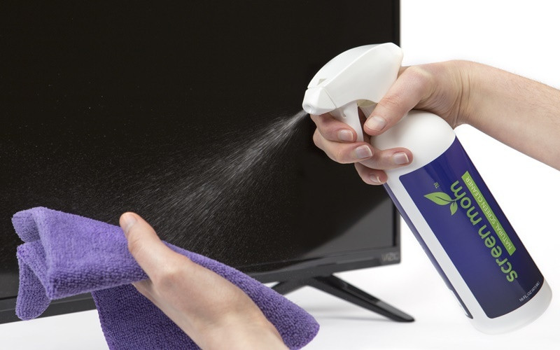 Cách làm sạch tivi màn hình phẳng hiệu quả, không gây chập điện - Hình 2 Cach lam sach tivi man hinh phang hieu qua, khong gay chap dien-Hinh-2