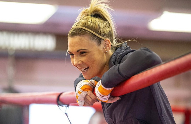 Tu ke nghien ruou, thuoc la, co gai lot xac, thanh vo si noi tieng-Hinh-8