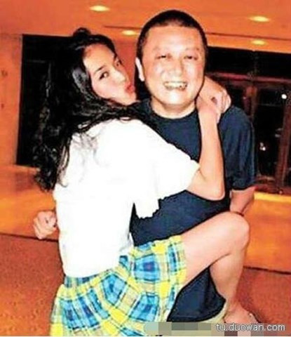 Nhung sao Hoa mat hinh tuong khi say ruou-Hinh-7