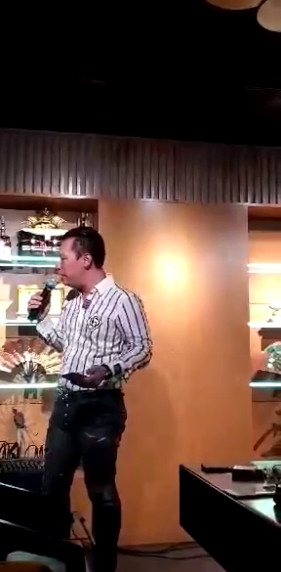 Chong cu lam gi khi Le Quyen lo bang chung yeu duong-Hinh-5