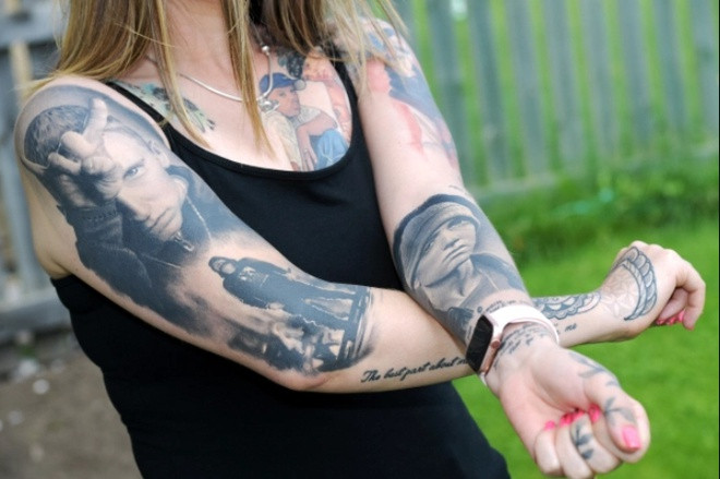 Nguoi phu nu xam hinh rapper Eminem khap co the-Hinh-4