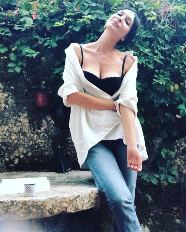 Nhan sac nhung my nhan tung vuong luoi tinh Ronaldo-Hinh-17