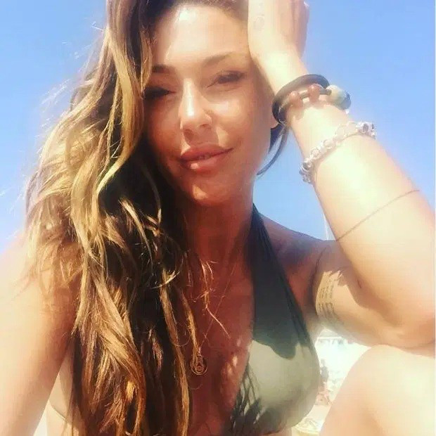 Nhan sac nhung my nhan tung vuong luoi tinh Ronaldo-Hinh-12