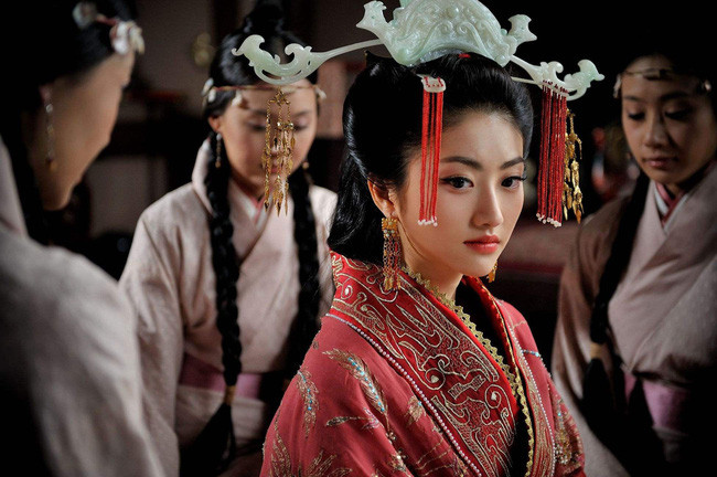 Cai chet bi an cua hai tan nuong chung chong