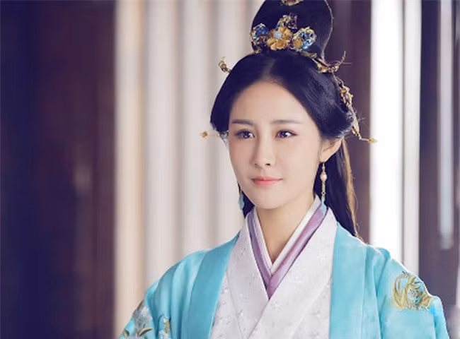 Ai la tieu cung nu may man thoi nha Minh