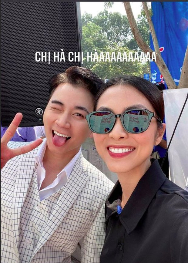 Khoảnh khắc Karik chung khung hình với Hà Tăng như một bức tranh Khoanh khac Karik chung khung hinh voi Ha Tang nhu mot buc tranh