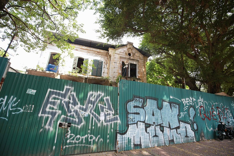 Xot xa nhin biet thu 1000m² bo hoang ngay khu dat kim cuong