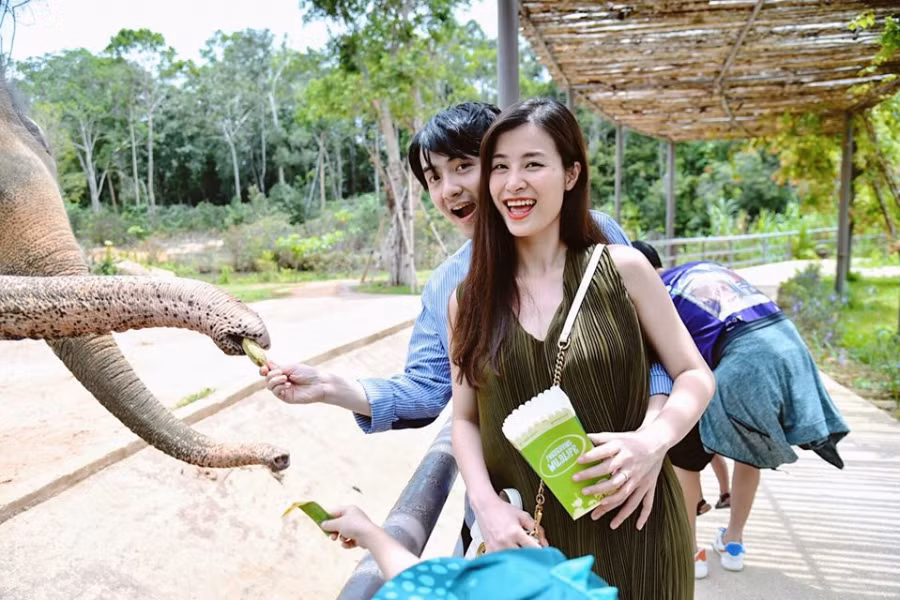 Ông Cao Thắng chữa thẹn cho vợ trên livestream cực yêu - Hình 3 Ong Cao Thang chua then cho vo tren livestream cuc yeu-Hinh-3