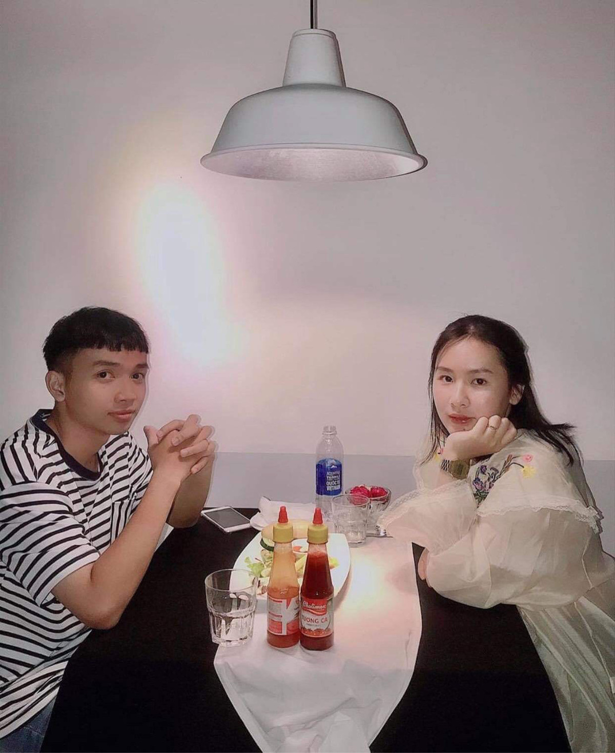 Chuyen tinh cua cap doi hoc cung tu lop 1 den tot nghiep cap 3-Hinh-5