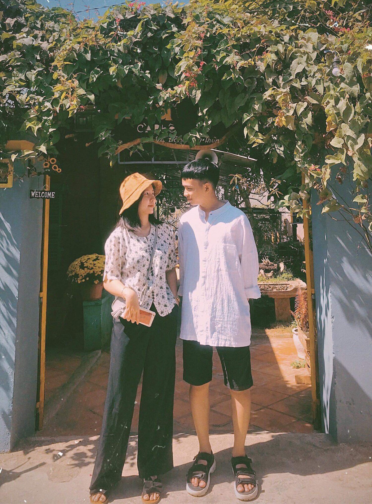 Chuyen tinh cua cap doi hoc cung tu lop 1 den tot nghiep cap 3-Hinh-6