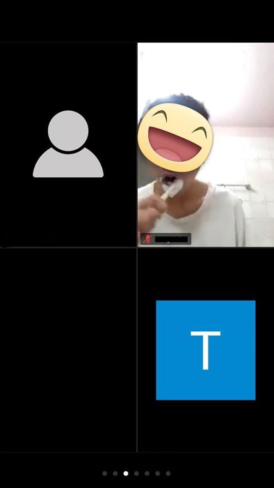 Nam sinh vua danh rang vua nghe giang bai trong tiet hoc online