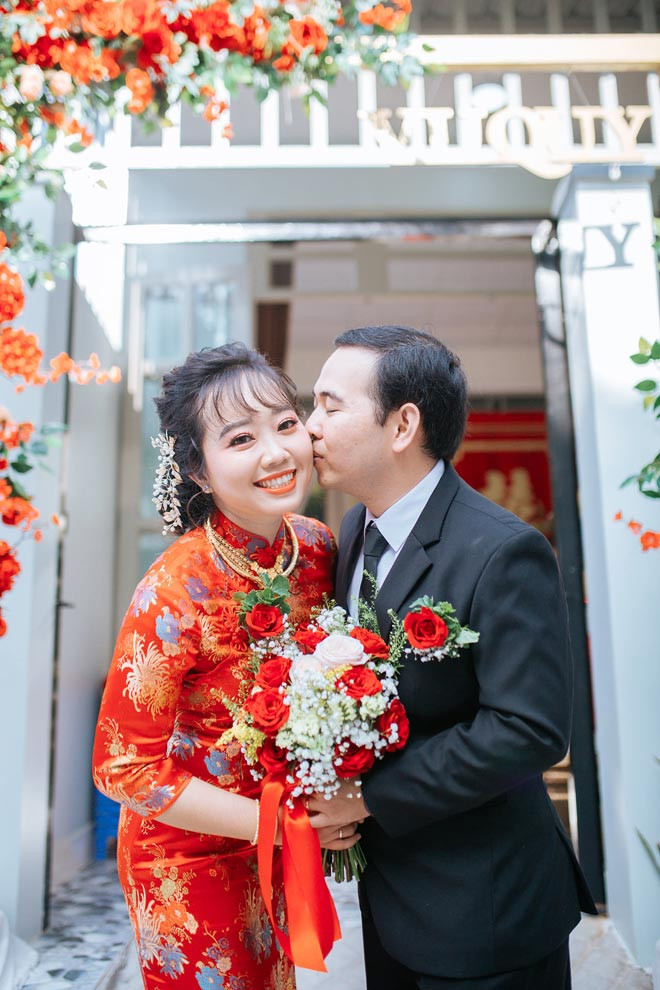 Chang trai nang cap tu ban than tro thanh ban doi