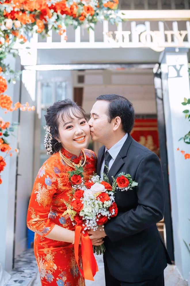 Chang trai nang cap tu ban than tro thanh ban doi