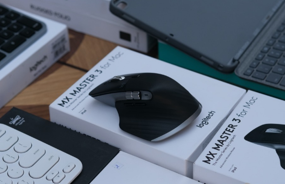 Chuot may Mac co the su dung tren ca mat kinh