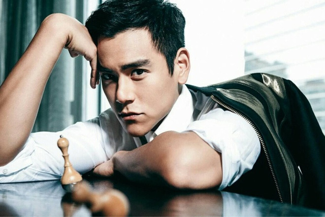 Bành Vu Yến sinh năm 1982 tại Đài Loan. Anh hiện là tên tuổi bảo chứng doanh thu phòng vé tại thị trường Trung Quốc. Những phim có sự tham gia của anh đều thắng lớn về doanh thu. Trong đó có thể kể đến Hành động sông Mekong, Tà không thắng chính, Ngộ Không truyện. Nam diễn viên thường xuyên vướng tình ái với bạn diễn nữ sau mỗi lần hợp tác làm phim. Bành Vu Yến từng thừa nhận muốn kết hôn trước khi bước sang tuổi 36. Mẫu hình lý tưởng của anh là những cô gái năng động và yêu thể thao. Hiện, đã bước sang tuổi 38, tài tử vẫn chưa tìm được cô gái trong mộng để rước về nhà.