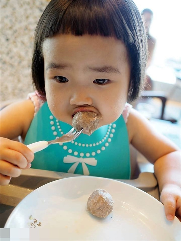 Man lot xac cua cac hien tuong mang khien fan ngo ngang-Hinh-3