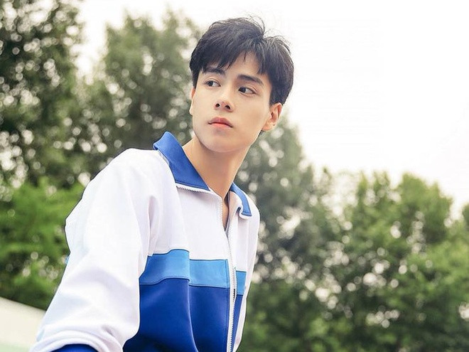 Dan nam than hoc duong dep tren man anh, doi tu day scandal-Hinh-4