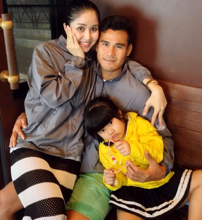 Con gai Thao Trang tro ma, cao ngang me du moi 10 tuoi-Hinh-2