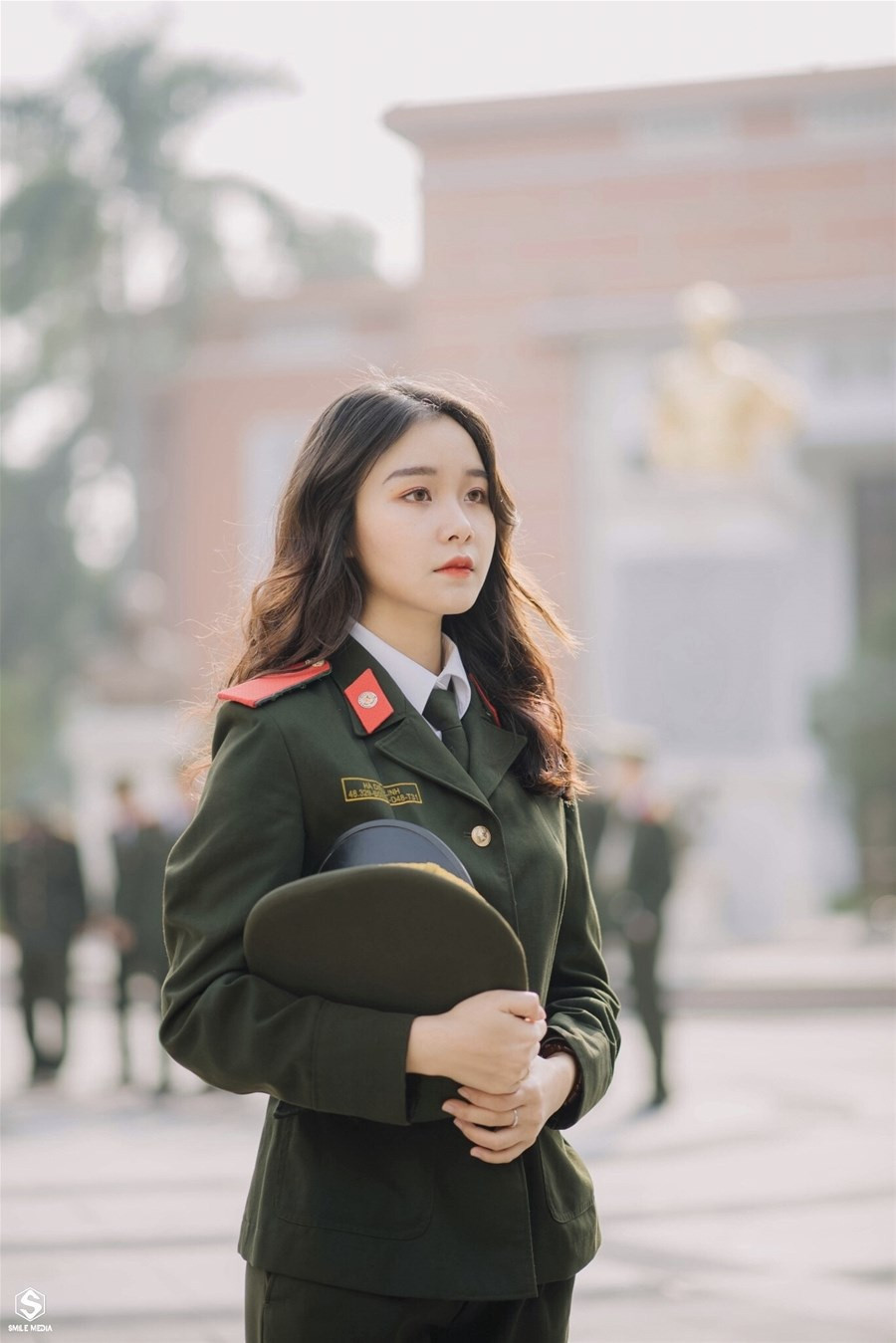 Khi được hỏi về phương pháp học tập để có được kết quả cao, Linh vui vẻ cho hay: “Bí quyết của mình là thật chăm chỉ và cố gắng, phân chia thời gian học hợp lý. Ngoài ra, bản thân phải tích cực rèn luyện sức khoẻ, tham gia vào các hoạt động của trường để tăng cường khả năng giao lưu và vốn kiến thức".