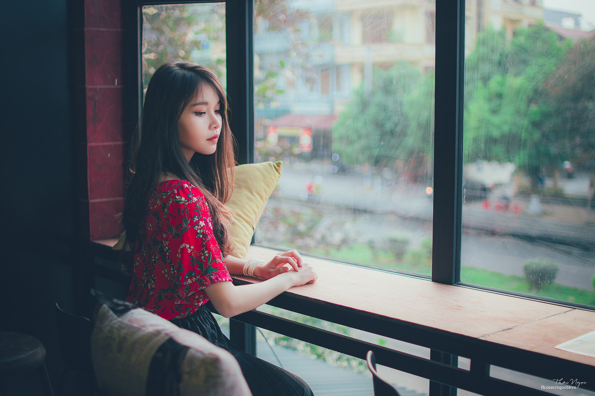 Nữ thủ khoa Học viện An ninh không quên nhắn nhủ tới các sinh viên đặc biệt là các tân sinh viên rằng: "Các bạn khi đã vào môi trường an ninh thì việc rèn luyện thể lực và chấp hành nghiêm điều lệnh là yếu tố rất quan trọng. Bên cạnh đó, mỗi bạn sinh viên cần theo dõi sát tình hình chính trị, xã hội trong nước và quốc tế để vận dụng vào kiến thức nghiệp vụ. Ngoài ra, các bạn luôn phải bổ sung kiến thức về tin học, ngoại ngữ".