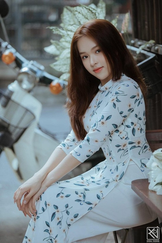 Nữ sinh 2k2 "vịt hóa thiên nga" khiến vạn người mê ảnh 1