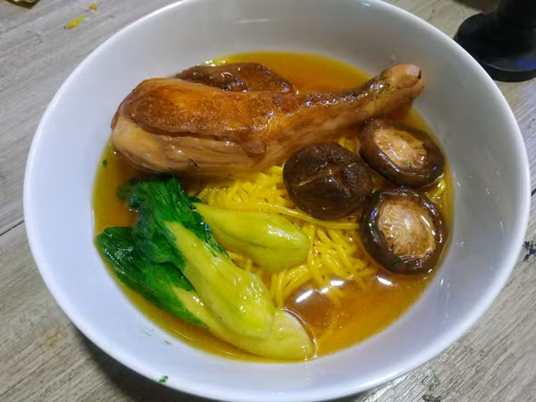 Dung dat set nan thanh mon an bat mat cua chang trai Sai Gon-Hinh-10