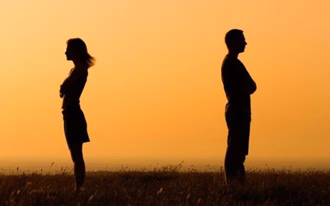 Vo doi ly hon du toi khong co bac, ruou che, gai gu