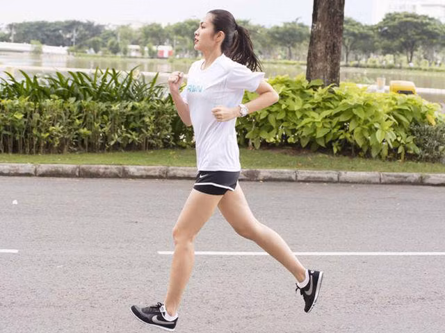 Bieu hien tren co the phu nu chung to bi roi loan noi tiet-Hinh-5